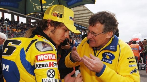 Бывший шеф-механик Росси: Валентино слишком засиделся в MotoGP